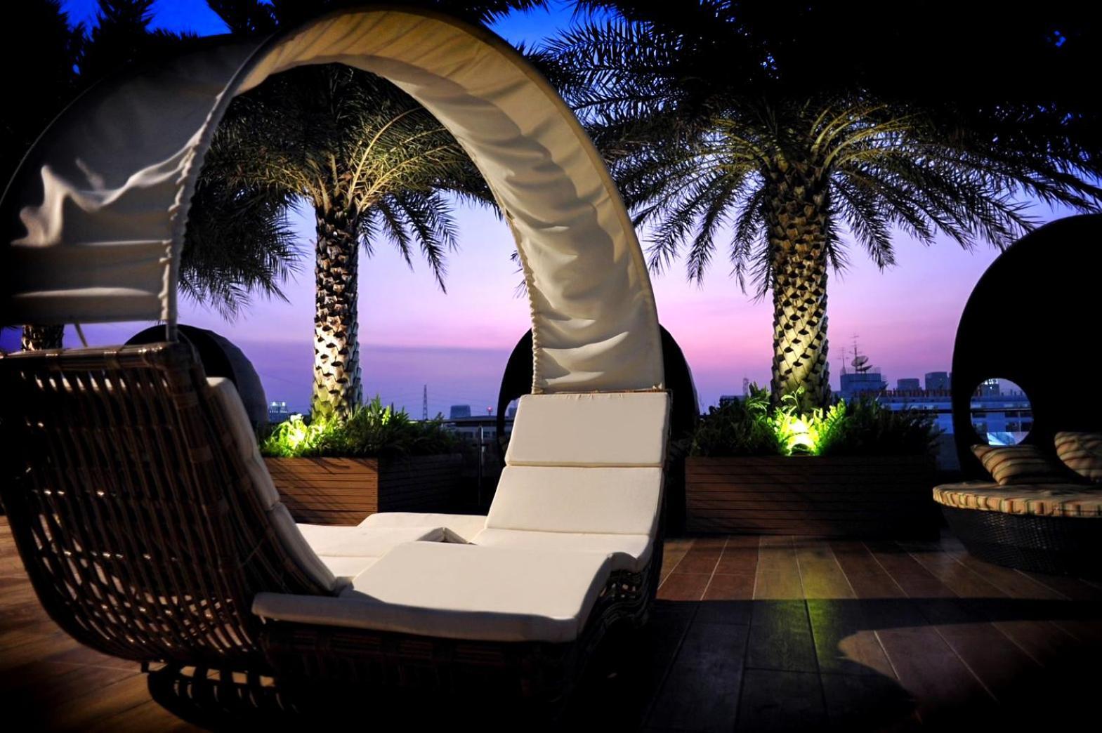 The Bazaar Hotel Bangkok Esterno foto